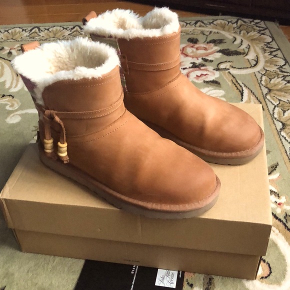 UGG - Picture 5 of 13